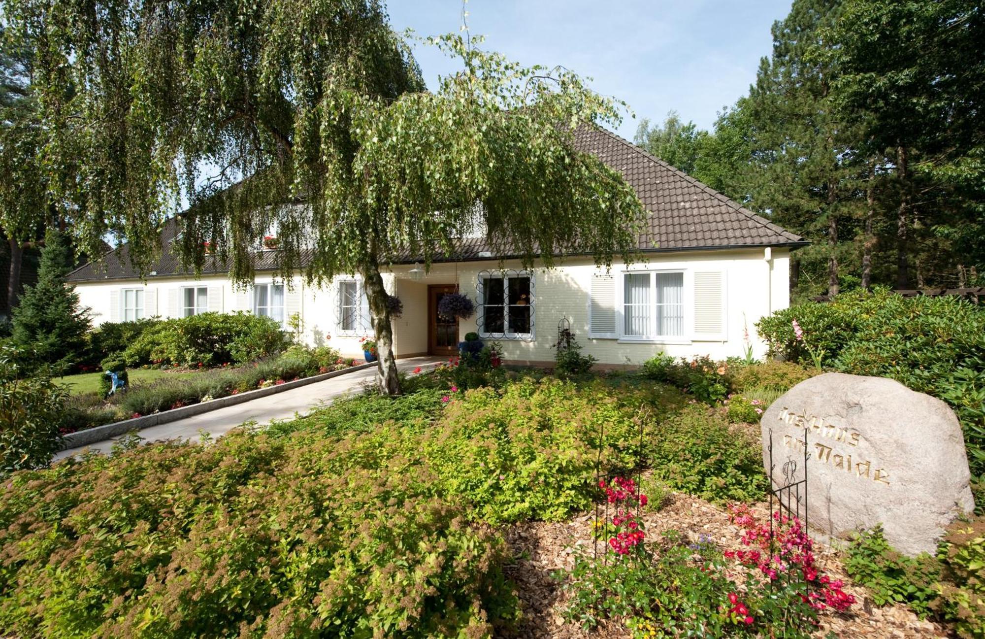 Boutiquehotel Das Haus Am Walde Bad Bevensen Exteriör bild